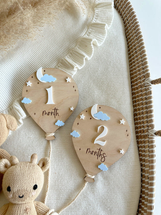 Air Ballon Moon star Milestone | Boho Baby Milestone | Wooden daisy Flower Milestone Disc | Monthly Baby Milestone Marker | Baby Growth |