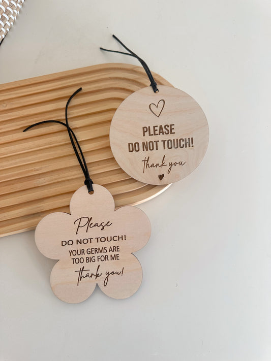 Do Not Touch Baby Sign | Daisy Don’t Kiss Baby, Your Germs Are Too Big For Me| Please Don’t Touch Sign | Car Seat Tag | Strollers Tag